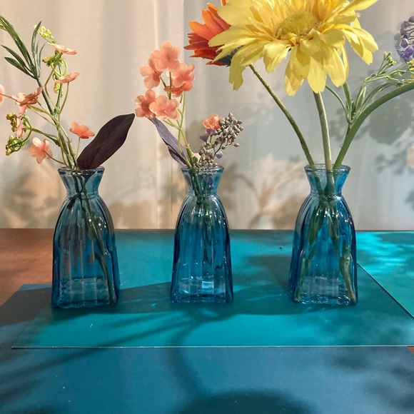 Elemental Sea Glass Mini Vases (Set of 8) - Picture 11 of 12
